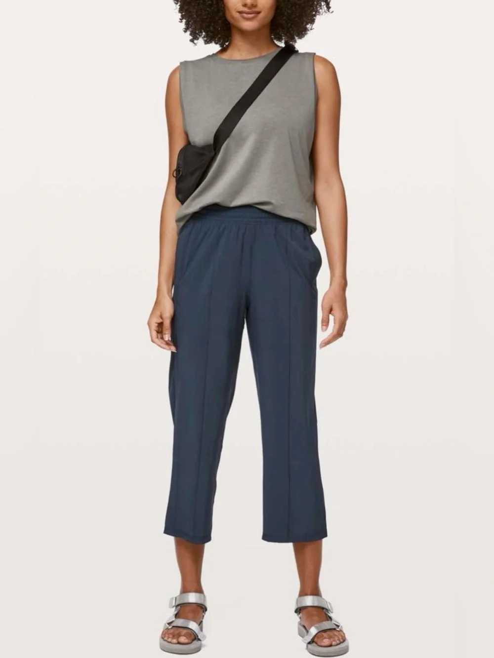 Lululemon Wanderer Crop Pants True Navy Size 4